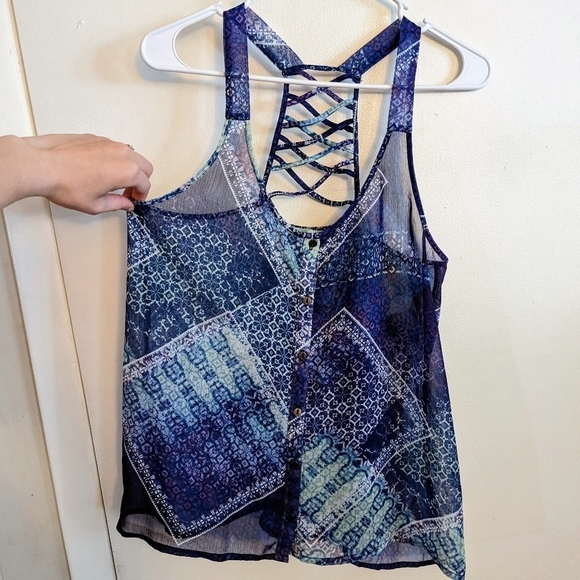 Maurices Geometric Tank Top - Picture 2 of 7